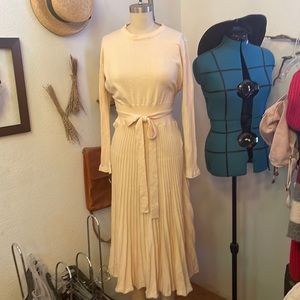 Long sleeve knit dress